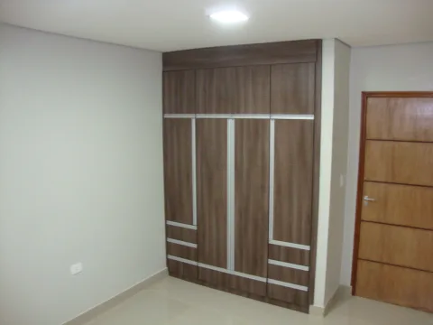 Dúplex 3 Dorm. en Loma Merlo, Luque - Alquiler (foto 5)