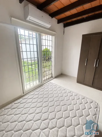 Casa en Venta en Las Mercedes, Asunción - Ubicación Premium (foto 4)
