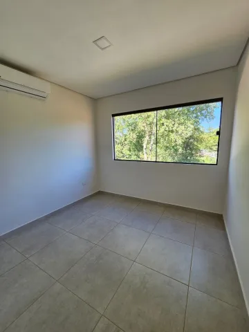 VENDO DUPLEX EN LUQUE LOMA MERLO COD 6688 (foto 4)