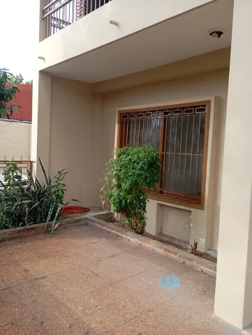 ALQUILO CASA CON DEPOSITO EN ASUNCION ZONA MERCADO 4 COD 6754 (foto 2)